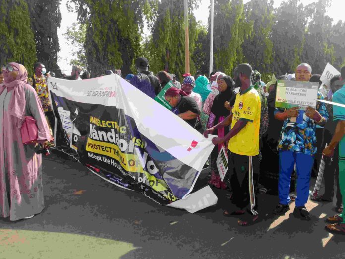 Protesters Demand Mandatory Electronic Transmission in Electoral Act Amendment