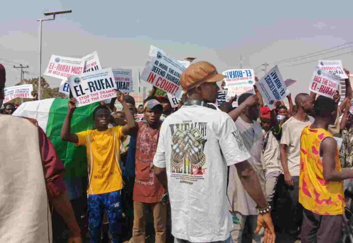 Civil Society Group Rallies at EFCC Over El-Rufai Prosecution